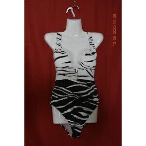 NWT bar III One Piece Women's Swimsuit Sz Small